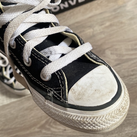 Boys black and white All star high top converse - Picture 5 of 9